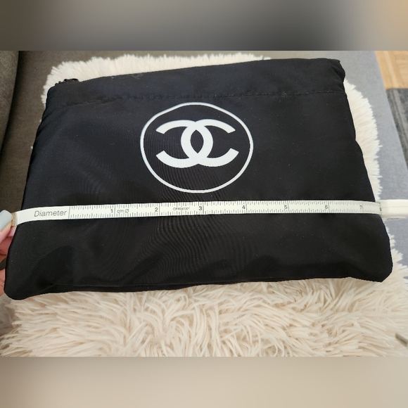 Chanel large pouch - Picture 4 of 6